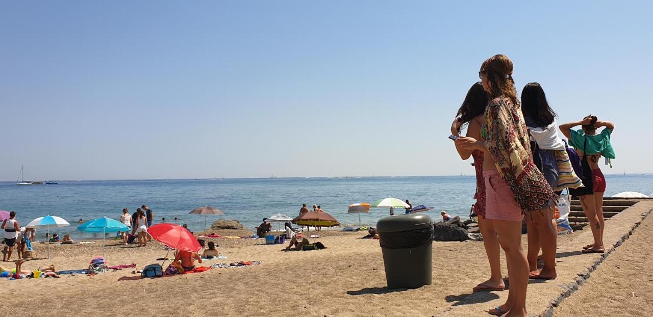 Résidence de standing la Pêcherie Spacieux T3 comme un cocon familial vue mer et sur l'avant port Sur le bout du bout de Cap d'Agde seule cap en Occitanie Extérieur photo