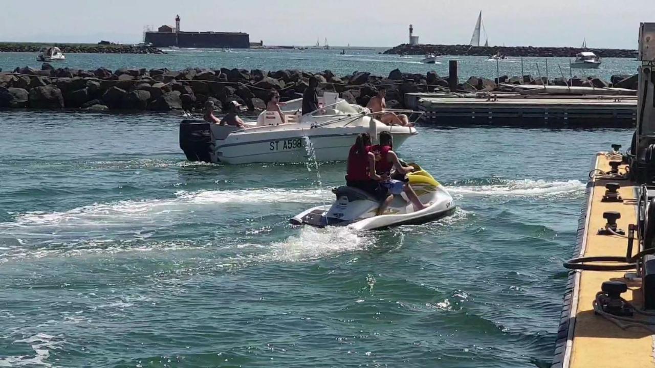Résidence de standing la Pêcherie Spacieux T3 comme un cocon familial vue mer et sur l'avant port Sur le bout du bout de Cap d'Agde seule cap en Occitanie Extérieur photo